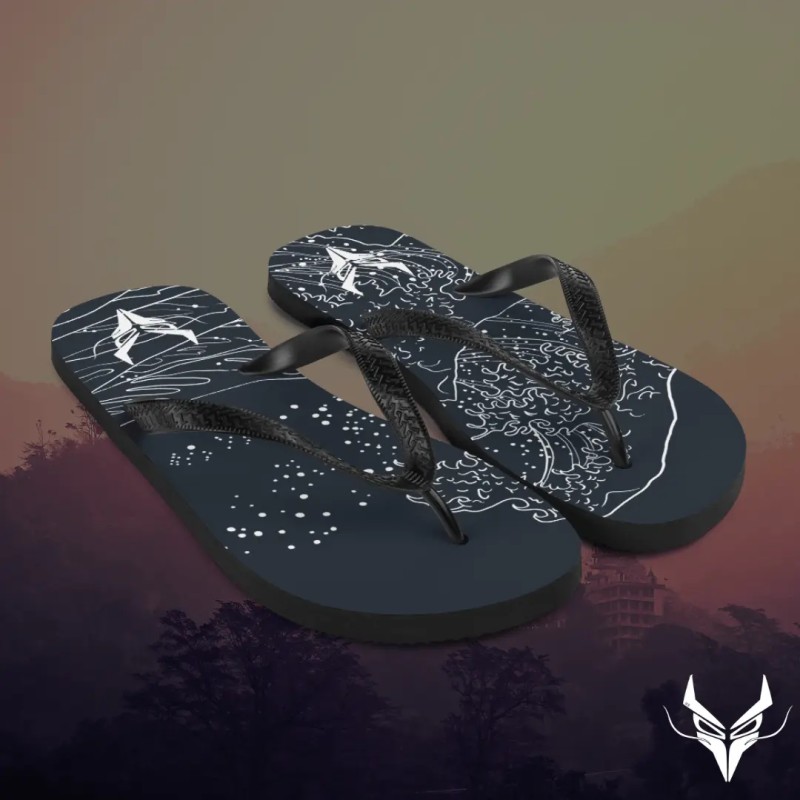 Le flip-flop DRACONES Japan Black sono l'accessorio perfetto per chi cerca un connubio di stile e confort.