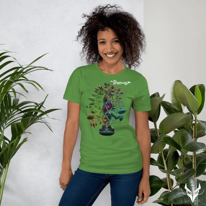 T-shirt 'Life Alchemy' di Yoginess colore foglia, ideale per chi cerca uno stile che parla di crescita e vitalità.