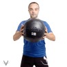 Palla medica DRACONES wallball tenuta in mano da coach Paolo dragoni