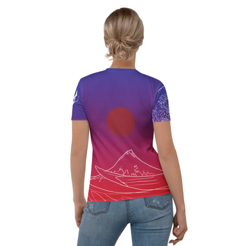 Vista posteriore con Monte Fuji e sole rosso su sfondo viola