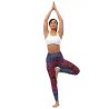 Leggings Mandala Energy in una posa yoga che esprime equilibrio e serenità.