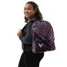 Zaino NeonRush indossato – Perfetto per sport, scuola e viaggi urbani.