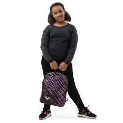 Zaino NeonRush in uso – Comfort ergonomico e stile dinamico.